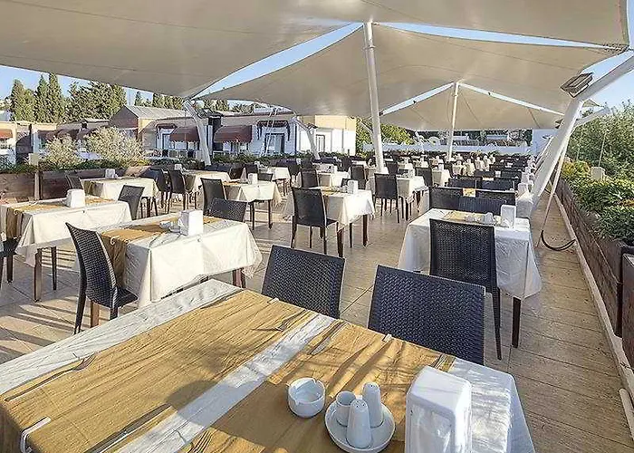 Risa Ξενοδοχείο