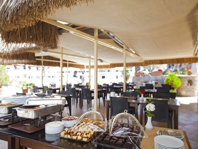 Risa Ξενοδοχείο